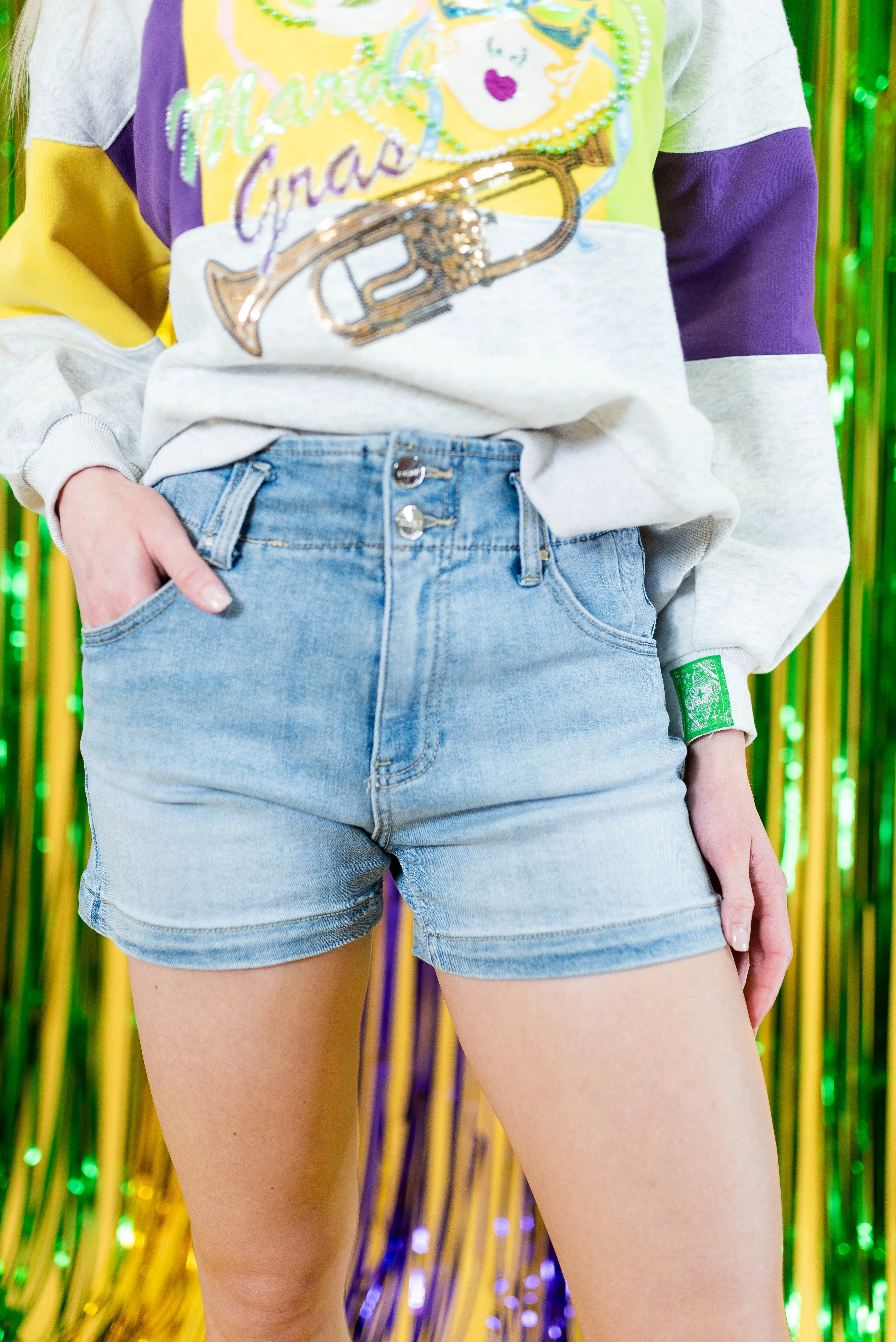 Risen: High Rise Seam Detailed Shorts