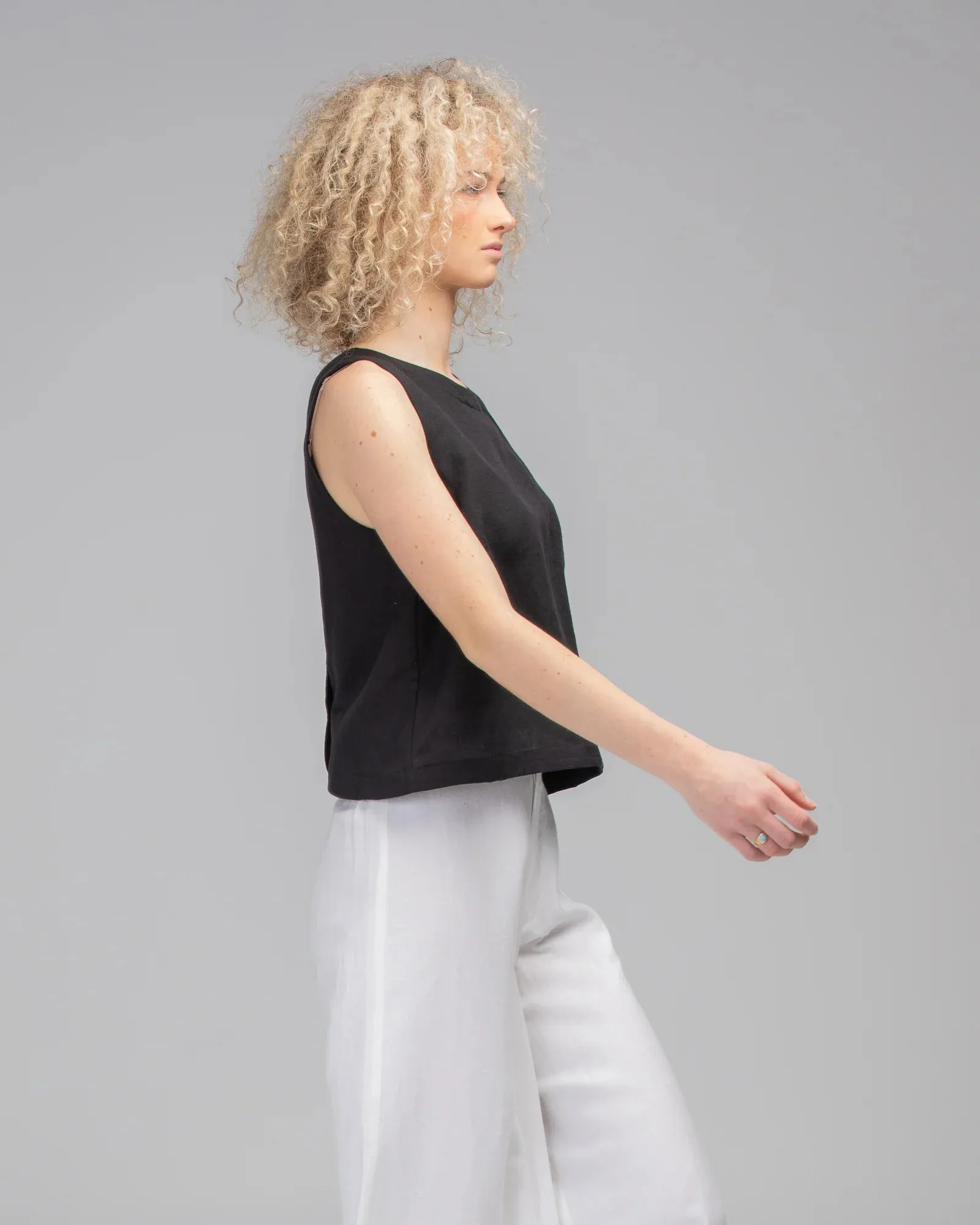 Rose Linen Top Black