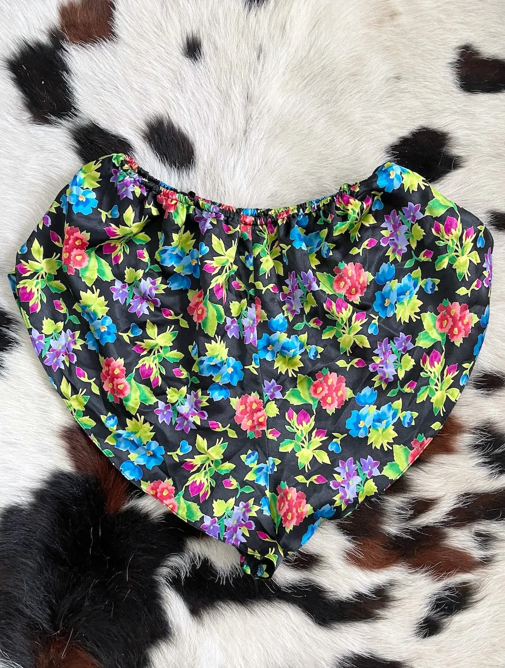 Vintage High-Cut and High-Waisted Silky Floral Print Jogger Shorts