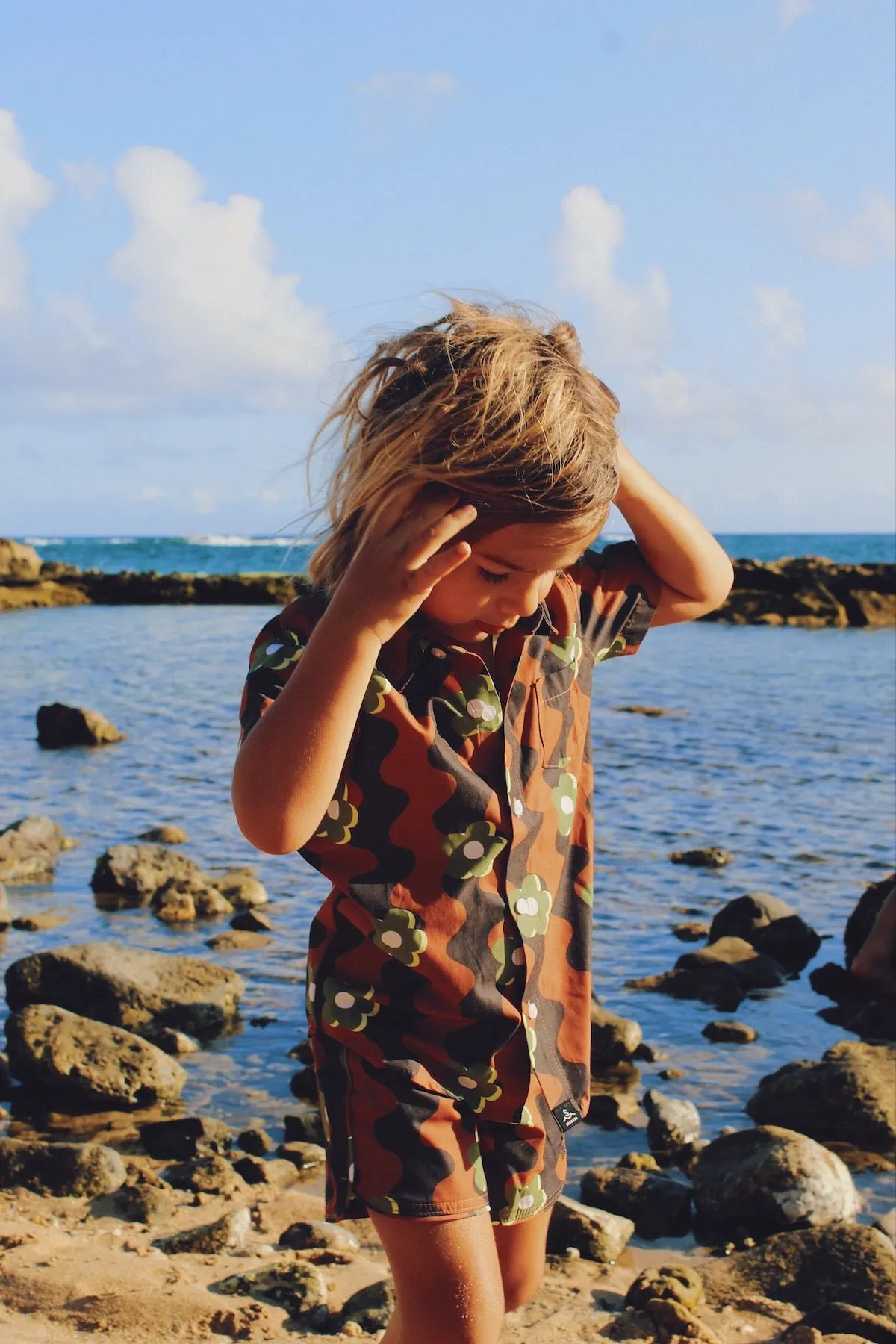 Wavy Daisy Button Up Shirt / Youth / Tan Camo