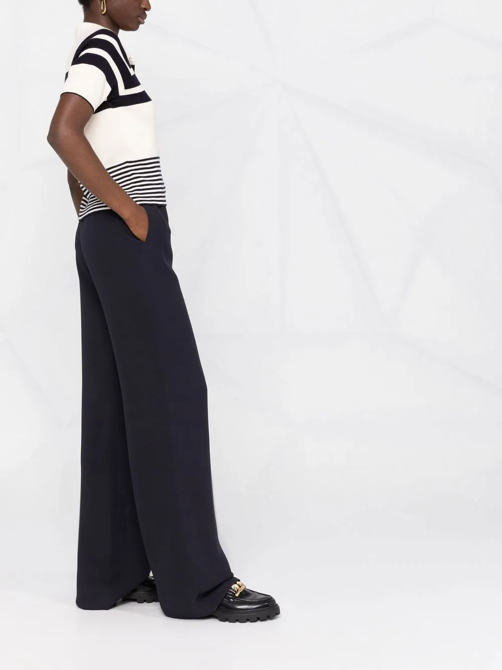 Wide-leg trousers